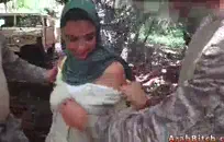 الديك ركوب على بونغ وابتلاع نائب الرئيس.